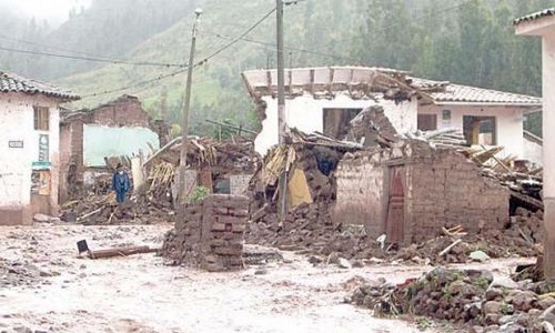 Cusco: desaparecen 4 personas por huayco en La Convención