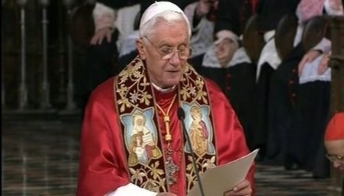 Se va Benedicto XVI: Comentario sobre un Papa hitleriano