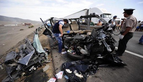 Tres muertos deja accidente en la Panamericana Sur