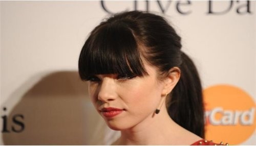 Carly Rae Jepsen lanza su tercer sencillo Tonight I'm Getting Over You