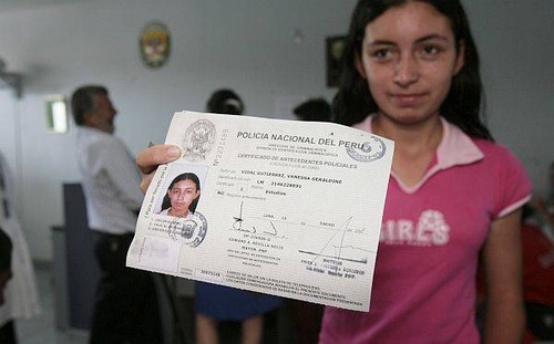 'Ministerio del Interior estaría buscando hacer caja con el bolsillo de los consumidores con alza ilegal de costos de Certificados Policiales'