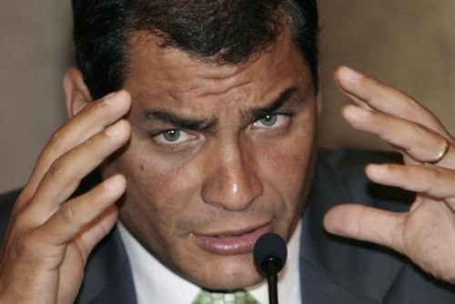 Rafael Correa a los medios: si siguen molestando, me mandaré a la reelección
