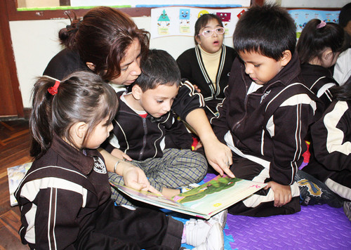 Cuentacuentos de las hermanas Paz regalarán libros a 100 niños