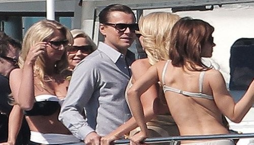 Leonardo DiCaprio se divierte con varias chicas en bikini en un yate [FOTOS]