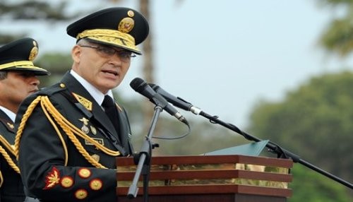 General Jorge Flores Goicochea asumió la dirección general de la Policía Nacional