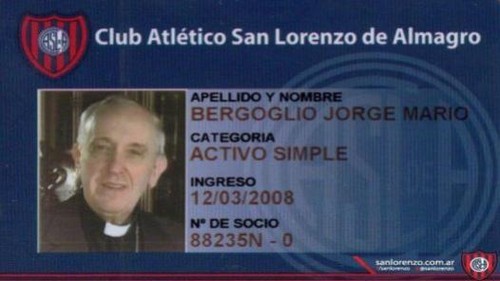 El club San Lorenzo de Argentina felicitó vía Twitter al ahora Francisco I