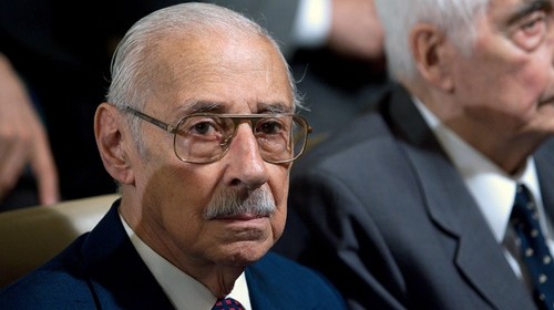 Dictador argentino Rafael Videla pide que se lleve a cabo un nuevo golpe de Estado en Argentina