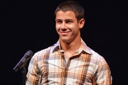 Nick Jonas salta a la pantalla grande con Careful What You Wish For