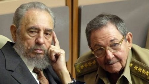 Fidel y Raúl vienen con todo y por todo