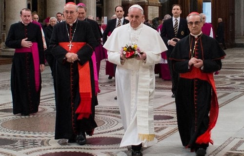 El Papa Francisco se reunirá mañana con Benedicto XVI