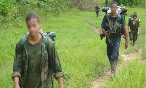 Ejército de Colombia: las FARC usaron a dos niños como escudos humanos en operativo
