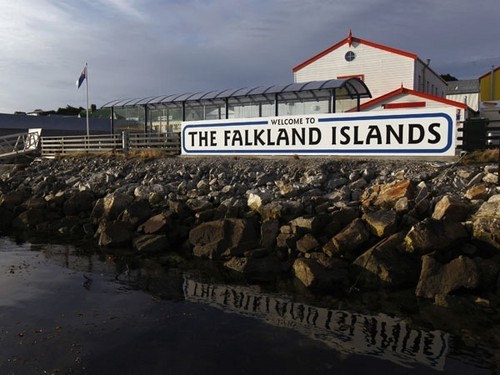 Parlamento de islas Malvinas agradeció a Margaret Thatcher la devolución de su libertad