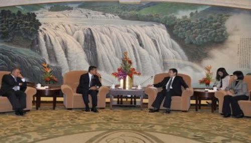 Jefe de Estado sostuvo audiencia con alcalde de Shangai