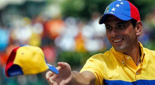 Venezuela: Ordenan captura de Henrique Capriles