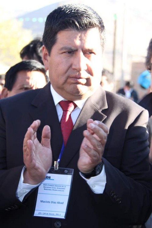[Huancavelica] Presidente Regional apoya el arte huancavelicano