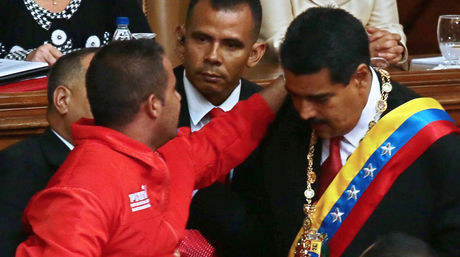 ¿Quién es Yendrick Sánchez o el espontaneo que interrumpió el discurso de investidura de Nicolás Maduro?