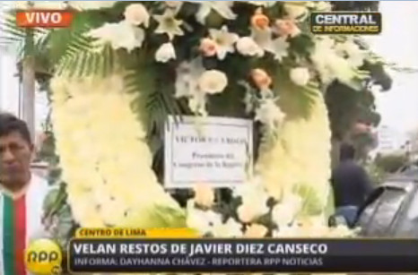 Corona de flores enviada por el presidente del Congreso fue rechazada por la familia de Javier Diez Canseco