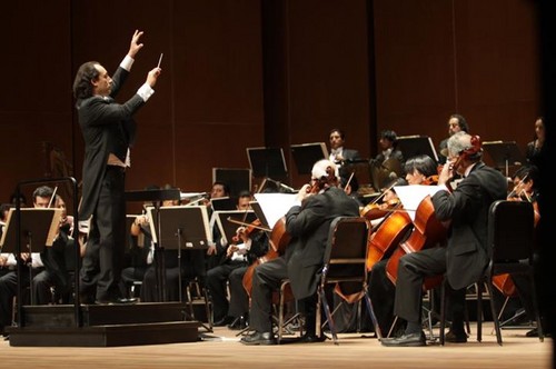 Violinista Óscar Bohórquez se presenta este viernes con la Orquesta Sinfónica Nacional