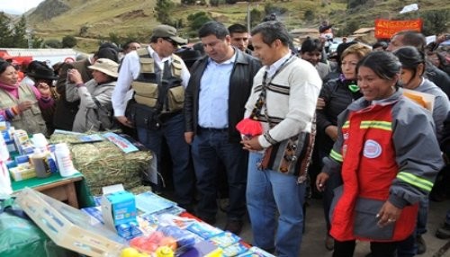 Campaña Abrígate Perú para afrontar heladas protegerán a los agricultores