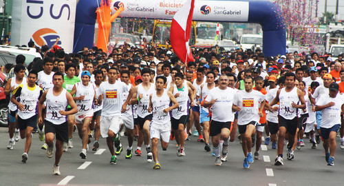 Abuelitos de 69 y 62 años ganaron en la X Maratón Costanera San Miguel 2013