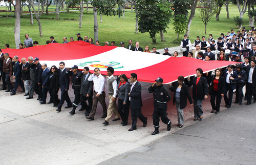 Municipalidad de San Miguel celebra Día de la Bandera junto a autoridades civiles y policiales