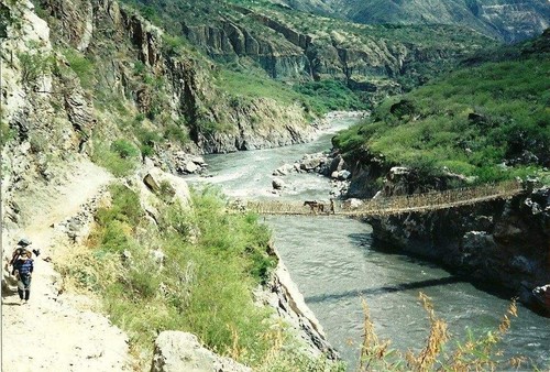 [Huancavelica] Alistan exposición fotográfica de Puente Chiquiacc de Surcubamba