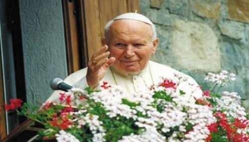 Papa Francisco canonizó a Juan Pablo II