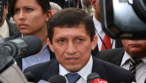 Isla: Autoridades elegidas decidirán evaluar recomendaciones del presidente Humala