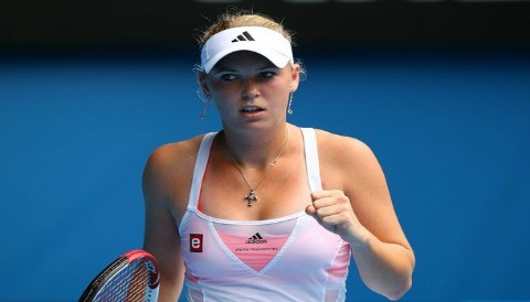 Caroline Wozniacki deja atrás a Anna Tatishvili en el Abierto de Australia