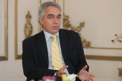 Ex ministro García Sayán a favor de suspensión de erradición de cultivos ilegales