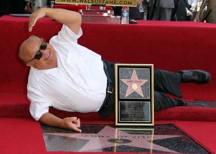 Danny DeVito ya tiene su estrella en el 'Paseo de la Fama'
