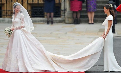 Catalina Middleton dona las ganancias por la exhibición de su vestido de novia