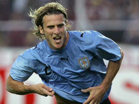 Diego Forlán reveló su gusto por las redes sociales