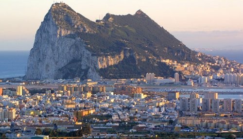 UE advierte a España contra la imposición tributaria en Gibraltar