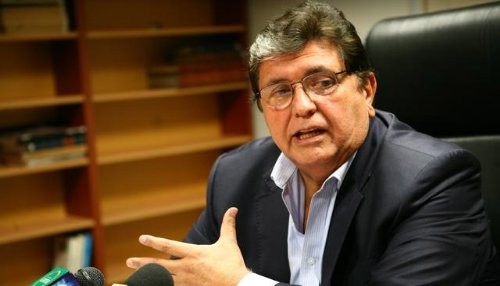 Alan García: está bien que Fujimori cumpla su condena en casa