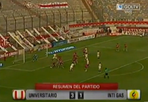 Universitario derrotó por 3-1 al Inti Gas y avanza en la Liguilla Impar