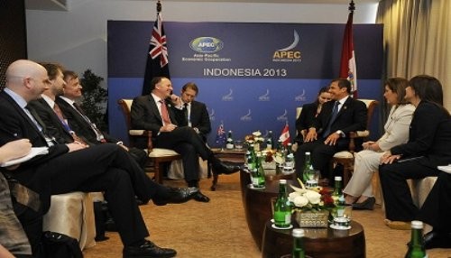 Jefe de Estado tuvo encuentro bilateral con el Primer Ministro de Nueva Zelanda, John Key