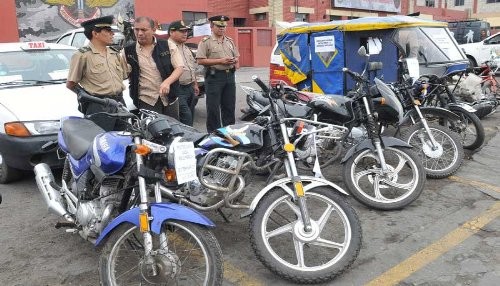 Treinta conductores de motos lineales intervenidos no tenían documentos