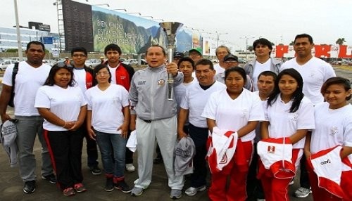 Antorcha Bolivariana recorre calles de Lima