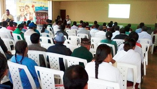 Realizan en Huánuco primer taller informativo de Beca 18 que beneficiará a 300 jóvenes