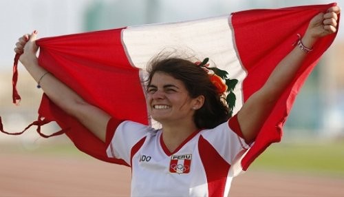 Juegos Bolivarianos 2013: Paola Mautino logra medalla de oro en salto de longitud