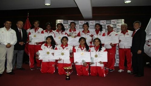 IPD Premió a deportistas que participaron en los Juegos Sudamericanos Escolares Argentina 2013
