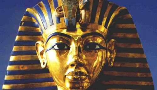 Tutankamón, el rey de Egipto que murió en accidente carretero