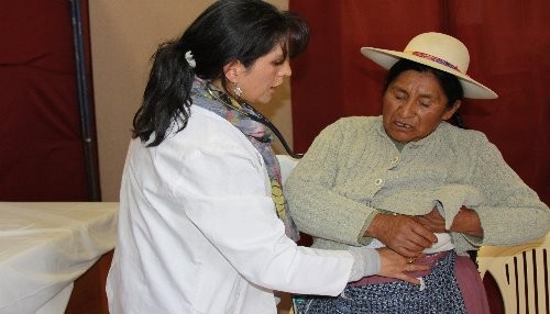 Más de 2,500 atenciones en campaña de salud realizada en Espinar, Cusco