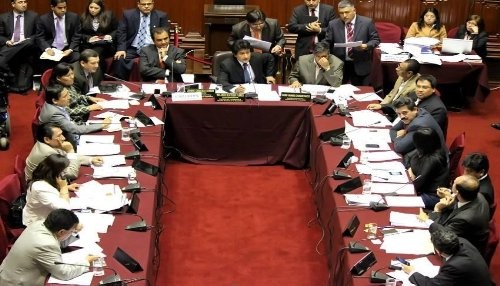 Comisión de presupuesto dictaminará proyecto de ley que atiende deuda social de sentencias judiciales