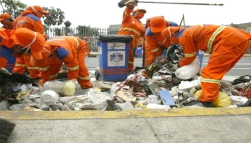 Municipalidad de Lima destina 225 trabajadores para limpieza, antes, durante y después de Año Nuevo