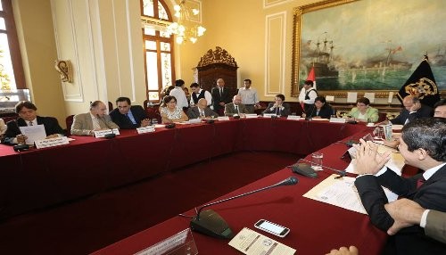 Expresidentes del Congreso y Parlamentarios andinos respaldan posición peruana en La Haya