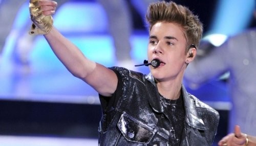 La Policía niega haber encontrado droga en la casa de Justin Bieber