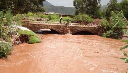 Desborde del río Huatanay ocasiona daños en el Cusco