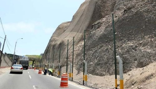 Municipalidad de Lima continúa acciones de prevención de riesgos en acantilados de Costa Verde